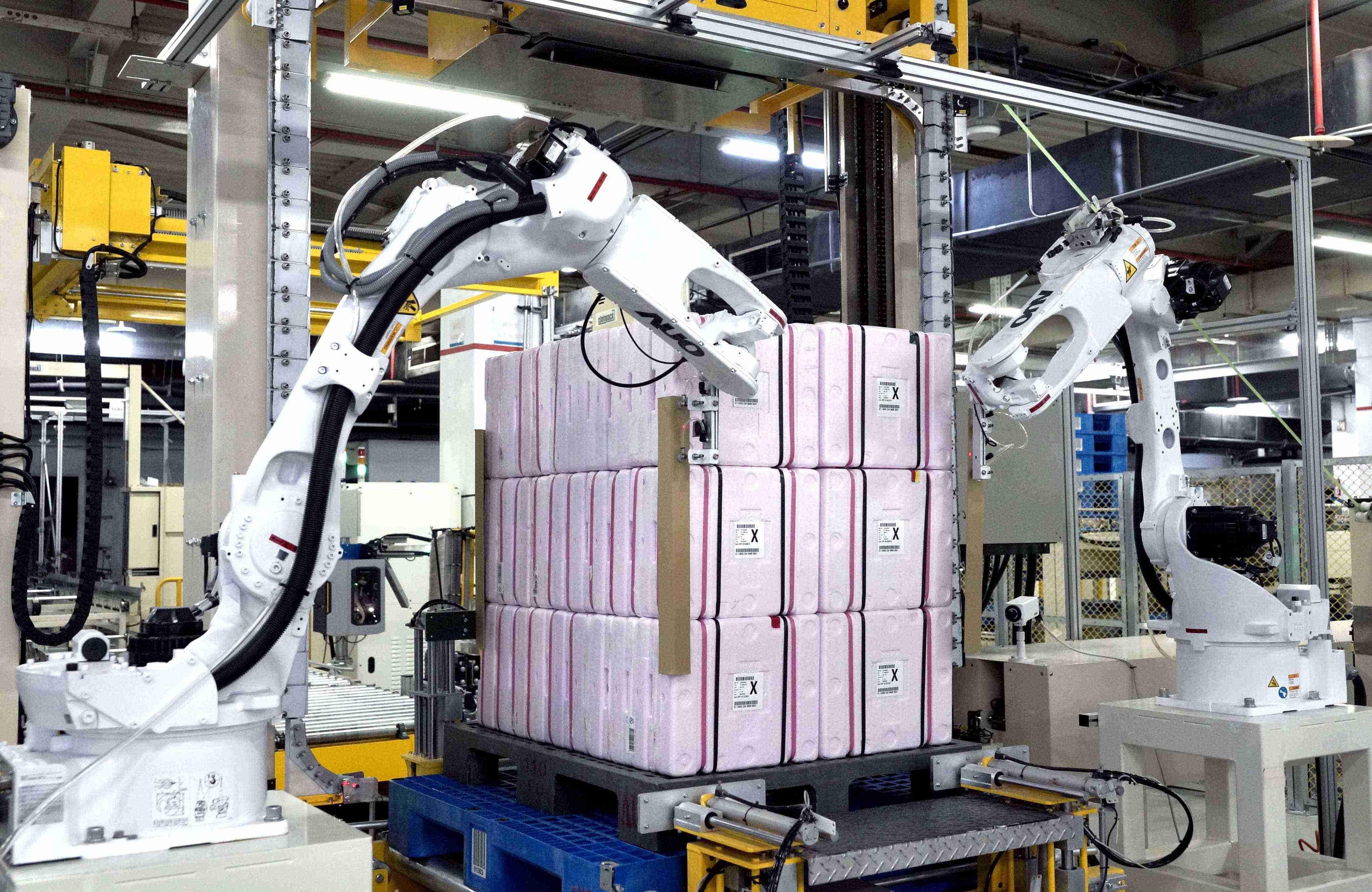 红龙扑克连续获得美国制造领导奖MLA肯定